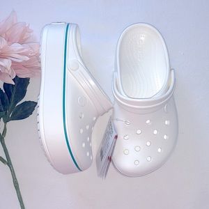 crocband platform clog white